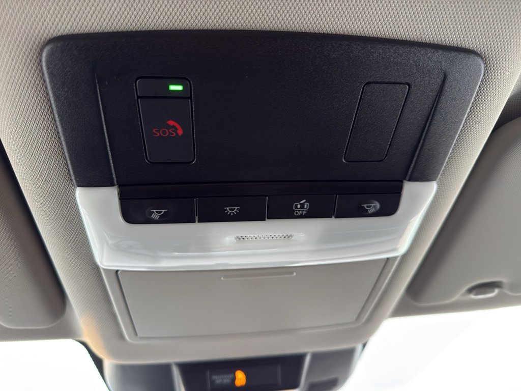 Certified 2023 Nissan Rogue SV image 39