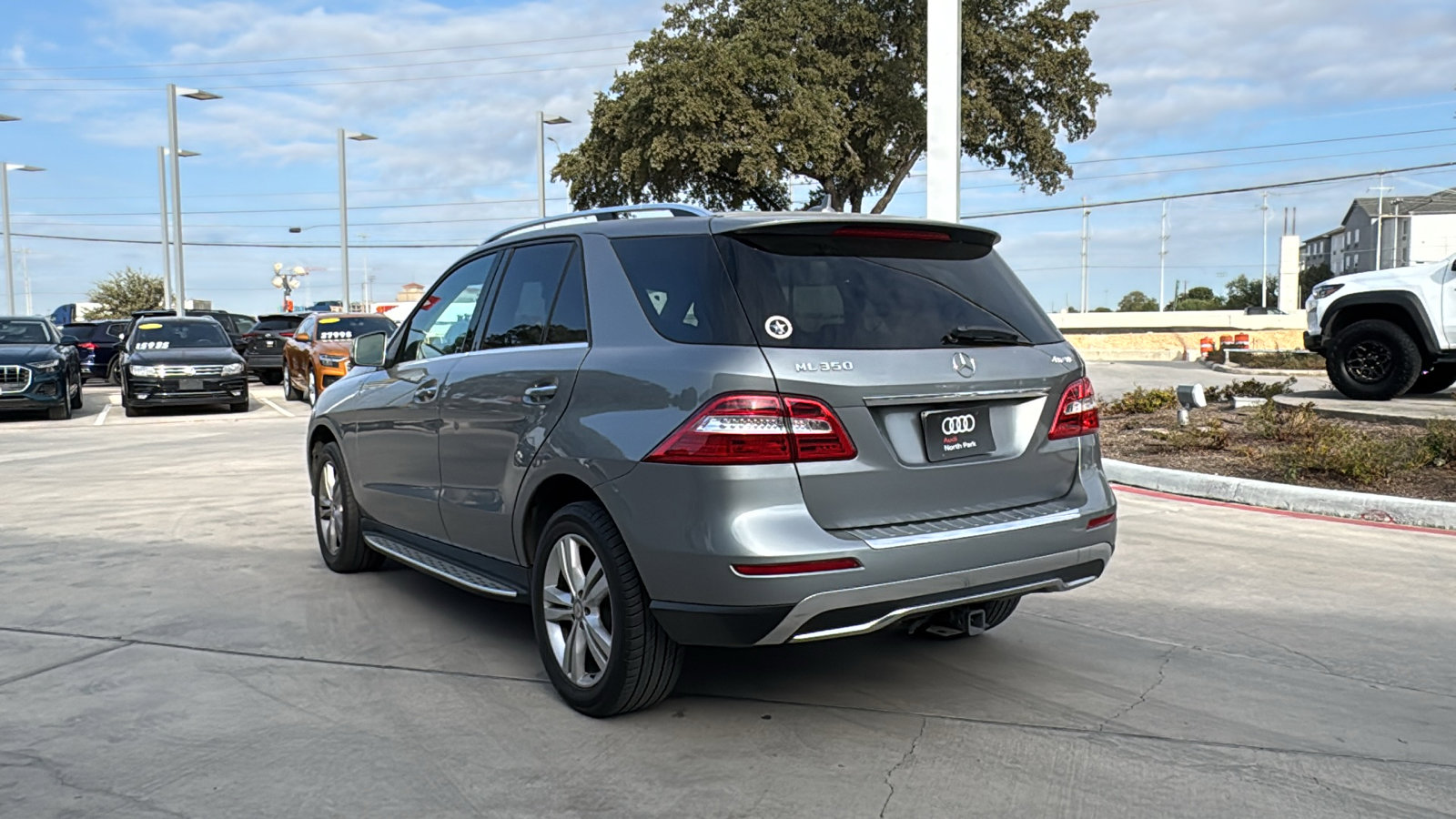 Used 2015 Mercedes-Benz ML 350 4MATIC image 5