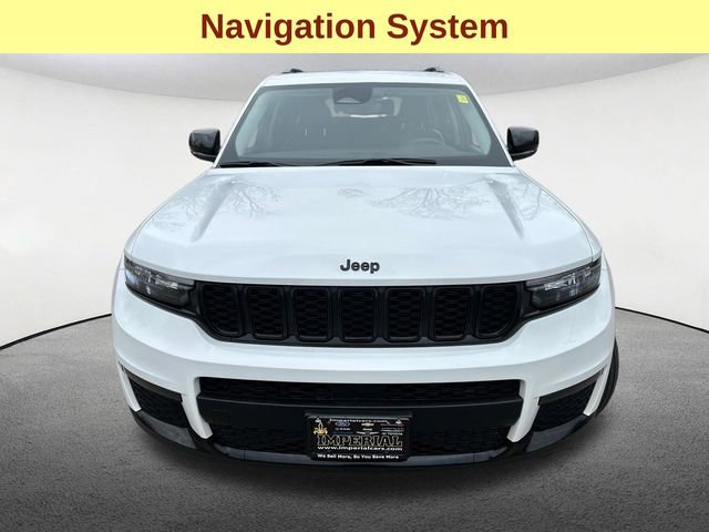 Used 2023 Jeep Grand Cherokee L Limited w/ Black Appearance Package AWD/4WD image 4
