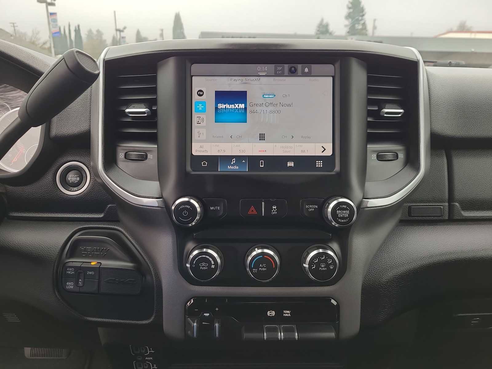 Used 2024 RAM 2500 Big Horn image 24