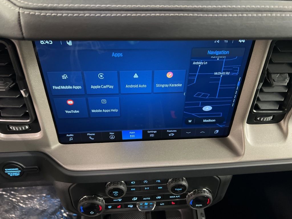 New 2026 Ford Bronco Outer Banks image 9