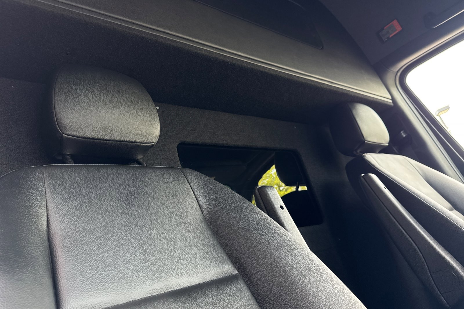 Used 2024 Mercedes-Benz eSprinter 170 Cargo image 12