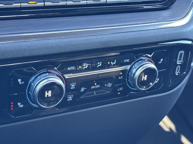 Used 2024 GMC Sierra 1500 SLT image 19