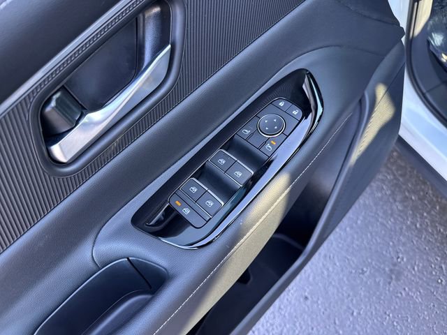 Used 2025 Nissan Murano SV image 15