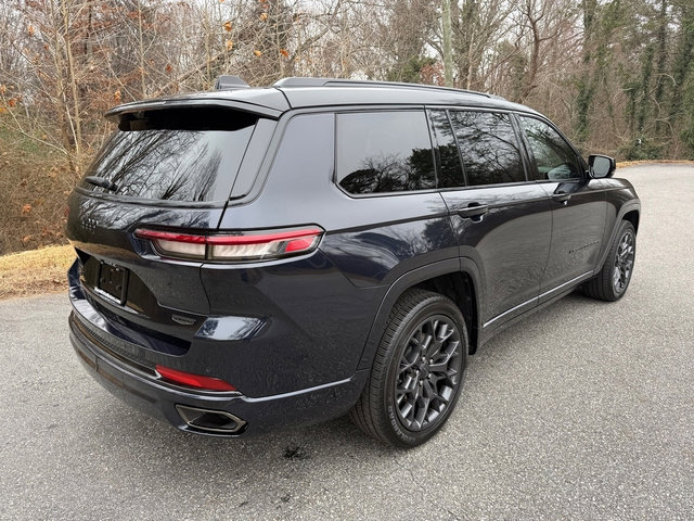 Used 2023 Jeep Grand Cherokee L Summit w/ Advanced Protech Group IV image 6