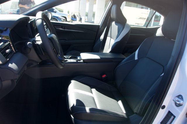New 2026 Toyota Camry SE w/ Convenience Package FWD image 13