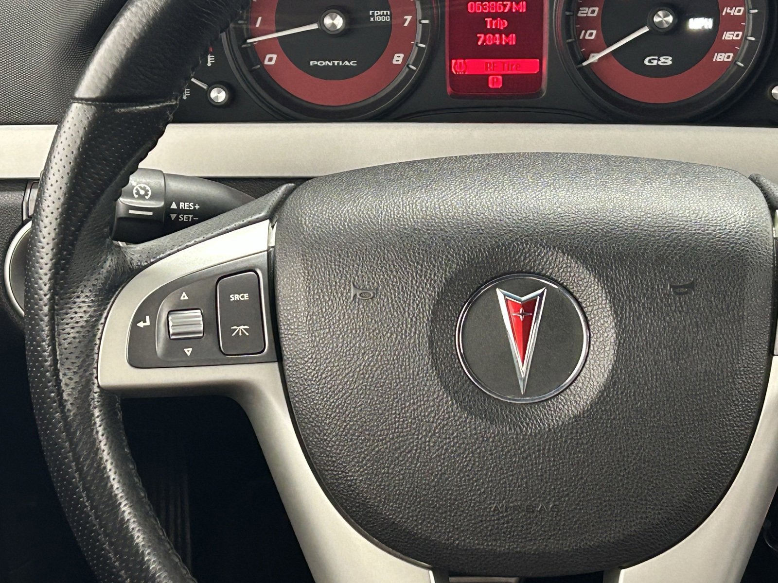 Used 2009 Pontiac G8 GT w/ Premium Package image 11