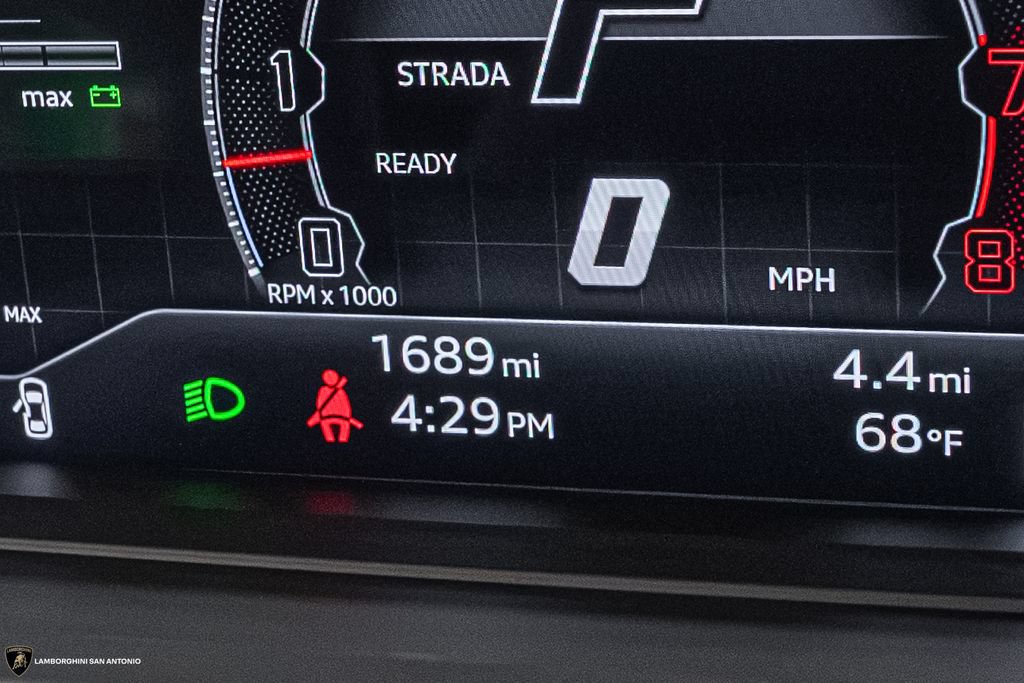 Used 2024 Lamborghini Urus Performante AWD/4WD image 43