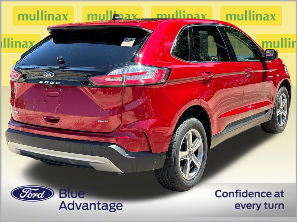 Used 2024 Ford Edge SEL w/ Convenience Package image 4