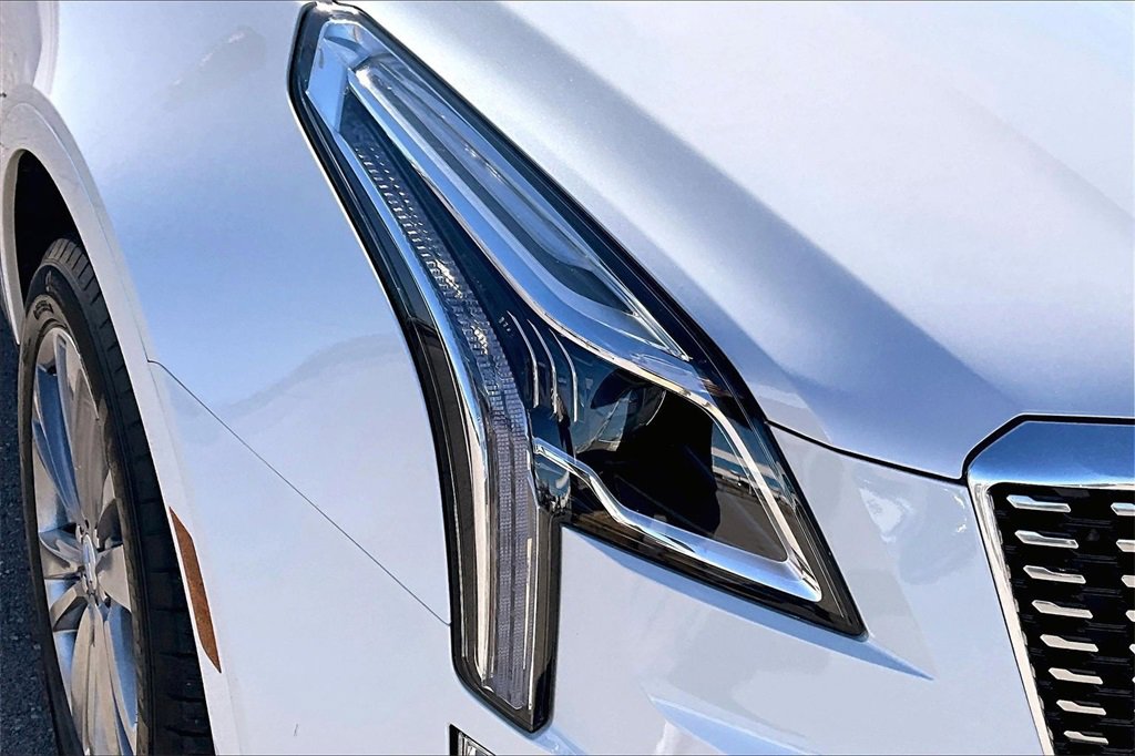 Used 2025 Cadillac XT5 Premium Luxury image 29