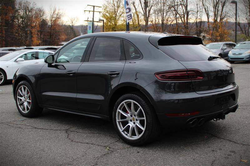 Used 2017 Porsche Macan GTS image 3