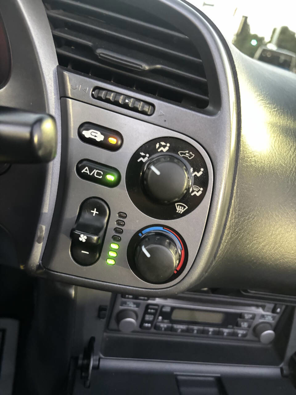 Used 2003 Honda S2000 Base 2dr Convertible image 11