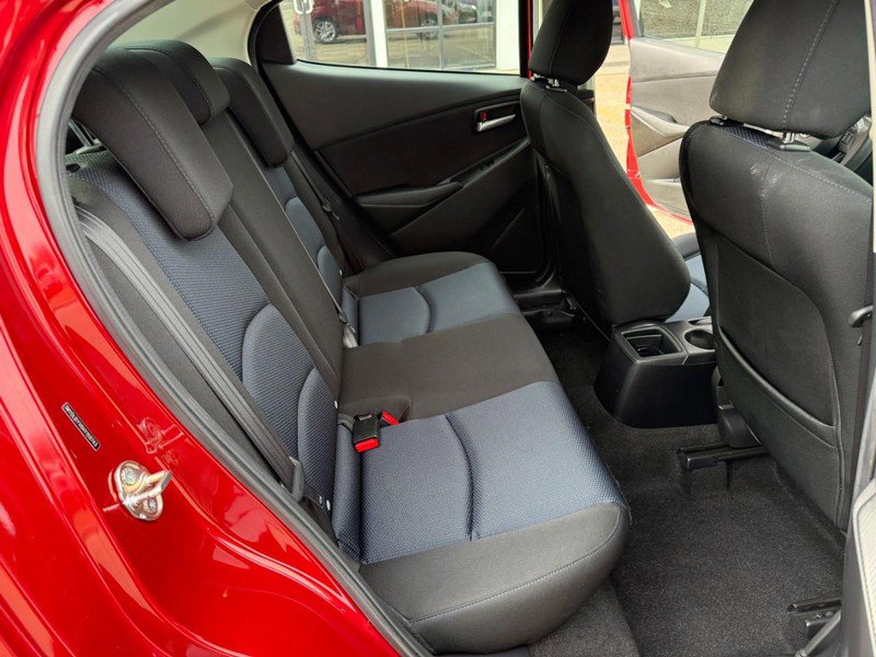 Used 2017 Toyota Yaris iA image 8