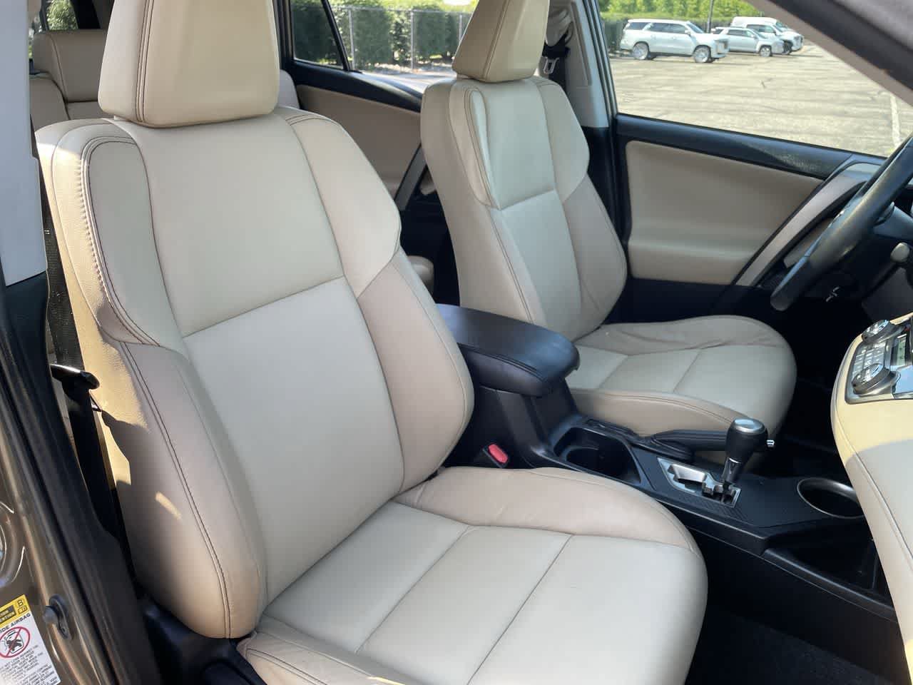 Used 2014 Toyota RAV4 Limited w/ Technology Package AWD/4WD image 14