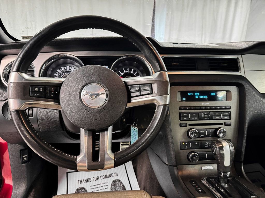 Used 2013 Ford Mustang Premium image 13