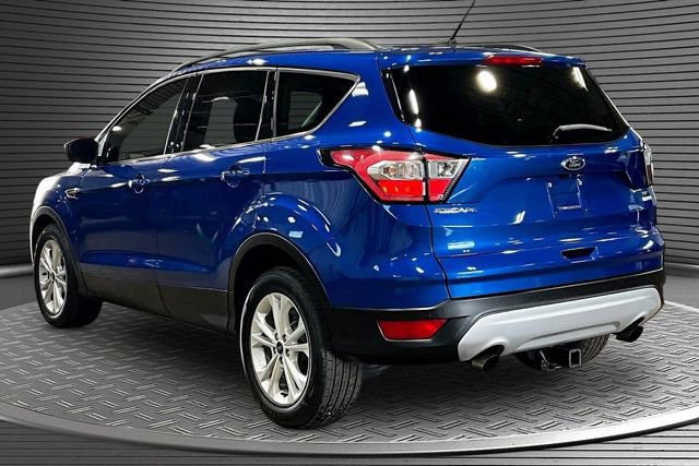 Used 2017 Ford Escape SE w/ Equipment Group 201A FWD image 4