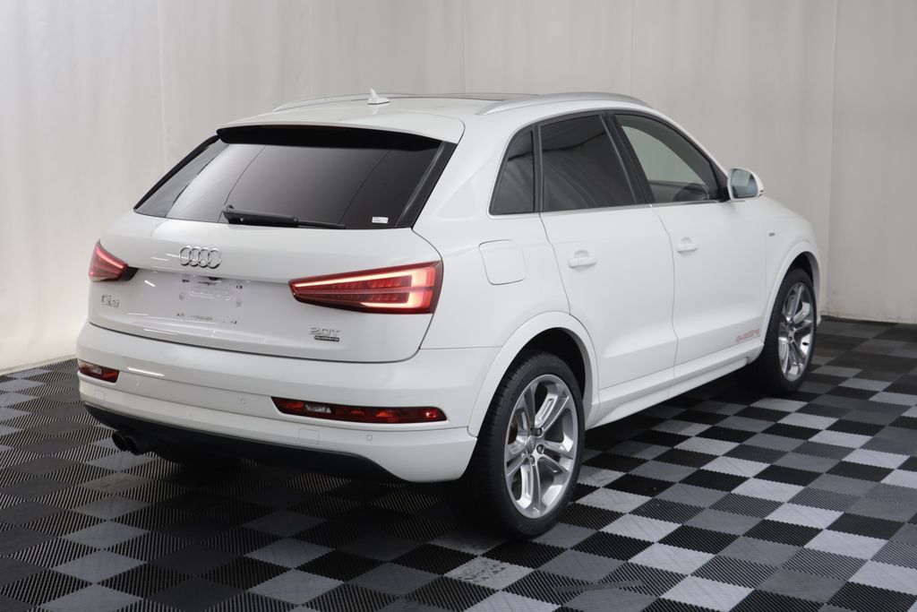 Used 2018 Audi Q3 2.0T Premium Plus w/ Premium Plus Package AWD/4WD image 19