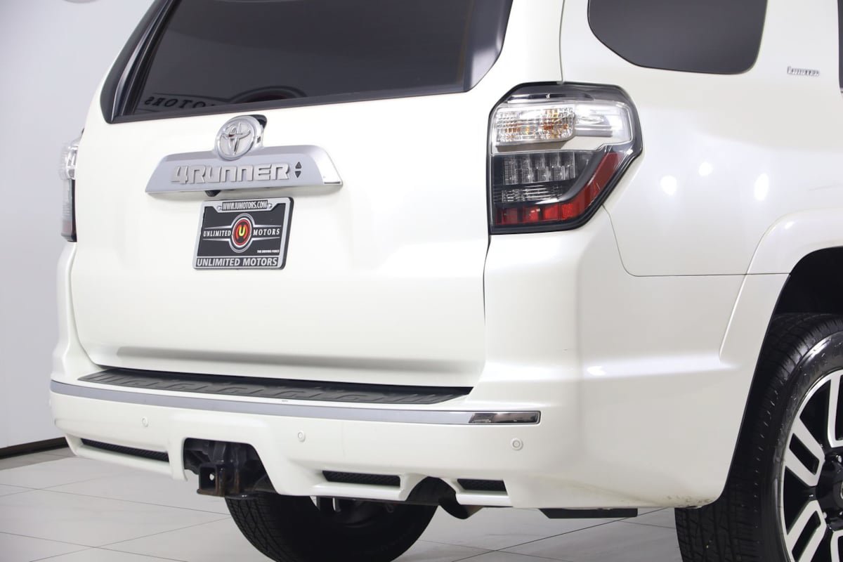Used 2023 Toyota 4Runner Limited AWD/4WD image 42