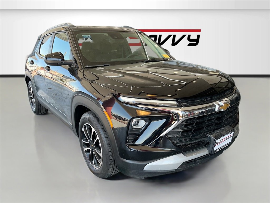 Used 2024 Chevrolet TrailBlazer LT image 1