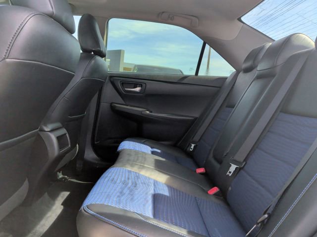 Used 2016 Toyota Camry SE FWD image 28