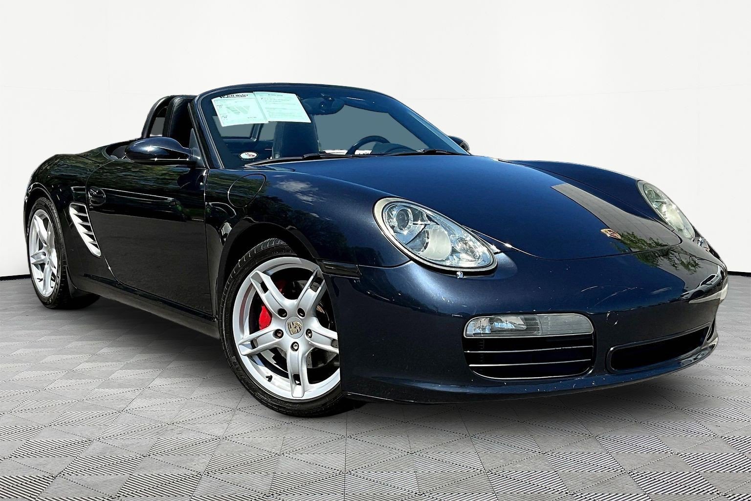 Used 2005 Porsche Boxster S RWD image 3