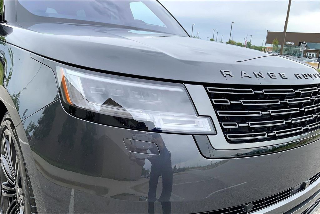 Used 2023 Land Rover Range Rover Long Wheelbase Autobiography AWD/4WD image 28