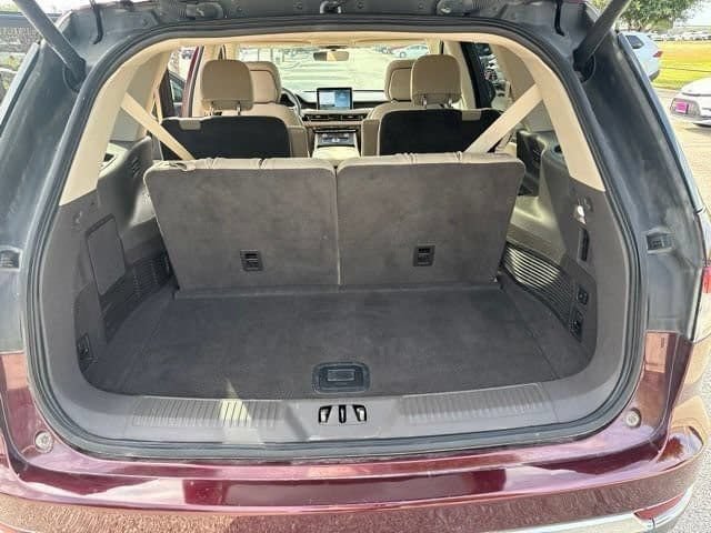 Used 2020 Lincoln Aviator Reserve w/ Equipment Group 201A RWD image 19