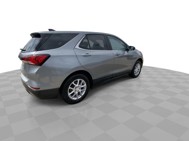 Used 2024 Chevrolet Equinox LT FWD image 2