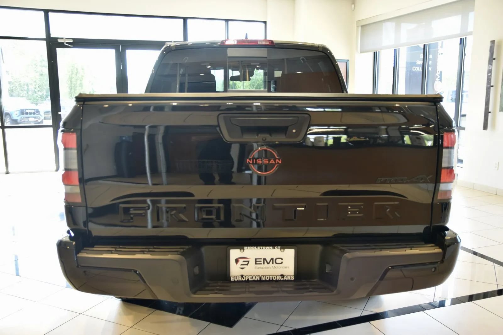 Used 2024 Nissan Frontier PRO-4X w/ Technology Package AWD/4WD image 5