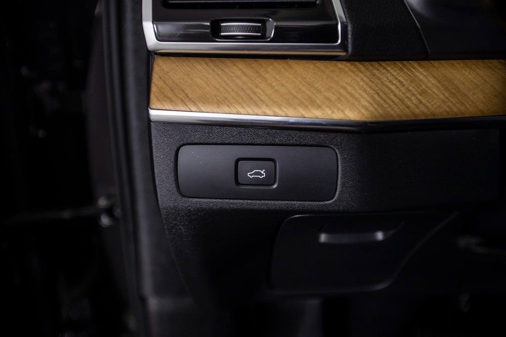 Used 2023 Volvo XC90 B6 Plus w/ Protection Package Premier image 35