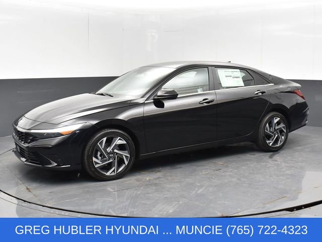 Used 2025 Hyundai Elantra SEL FWD image 14