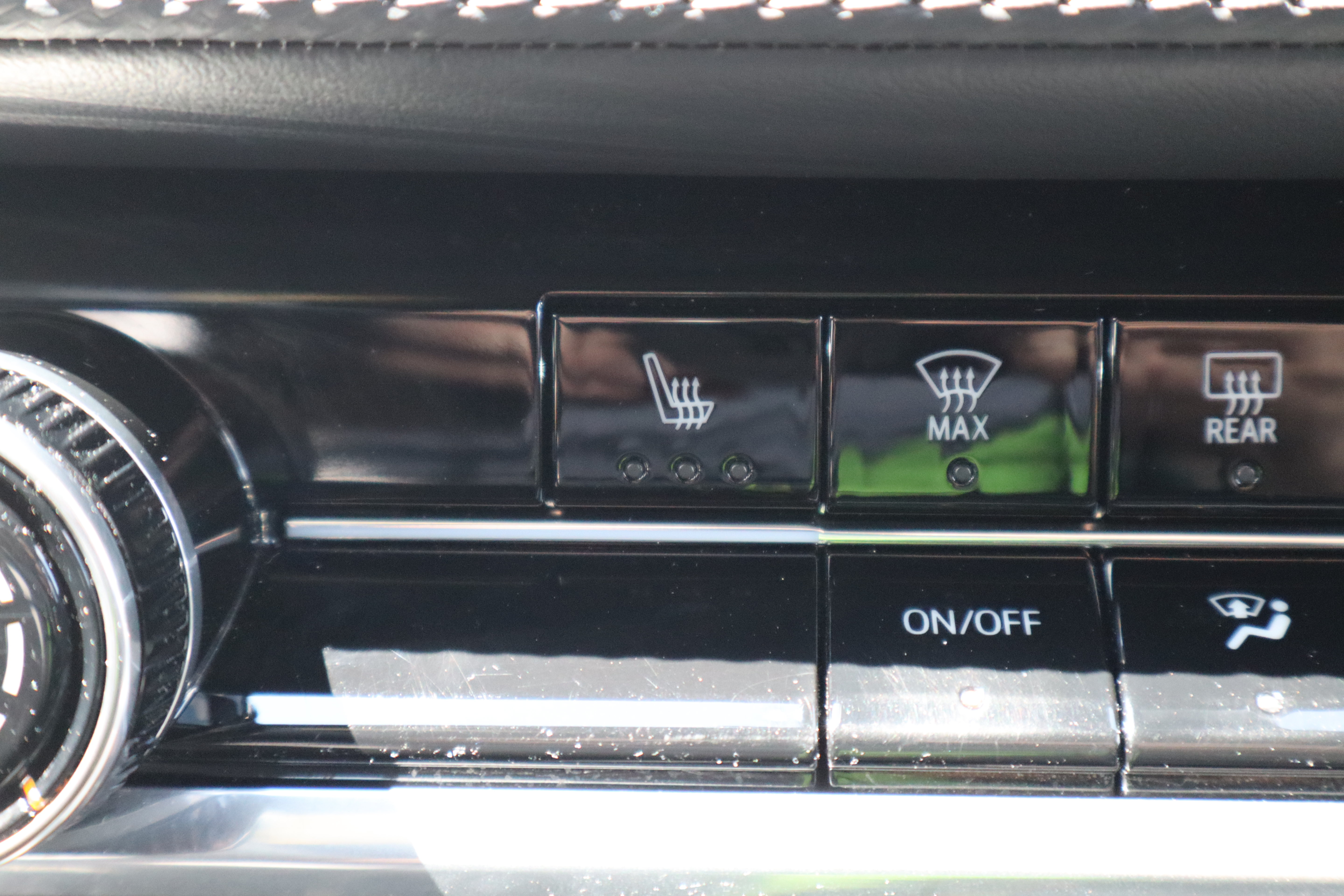 Used 2026 Chevrolet Equinox LT w/ LPO, Floor Liner Package FWD image 21