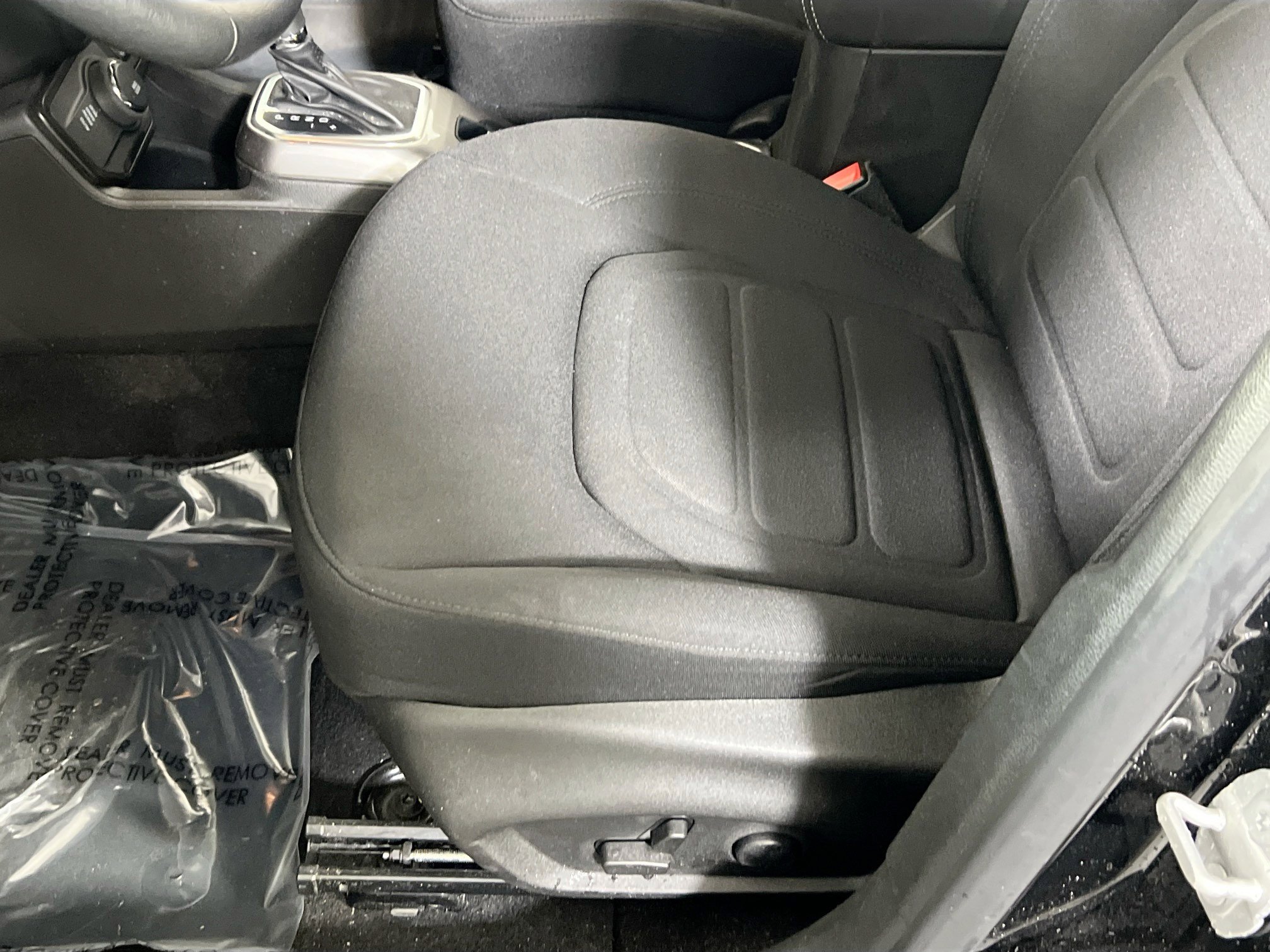 Used 2022 Jeep Renegade Latitude w/ Convenience Group AWD/4WD image 19