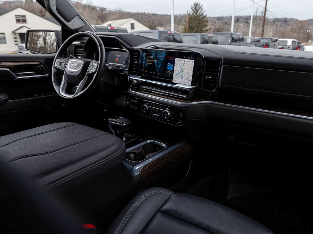 Used 2025 GMC Sierra 1500 Elevation w/ Elevation Premium Package image 31