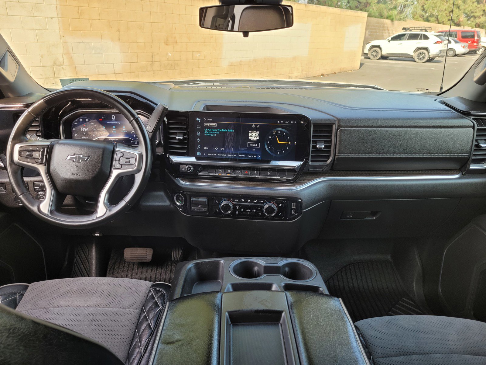 Used 2024 Chevrolet Silverado 1500 RST w/ Z71 Off-Road Package image 15