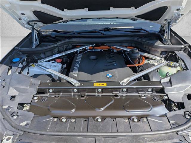 New 2026 BMW X5 xDrive50e w/ M Sport Package AWD/4WD image 17