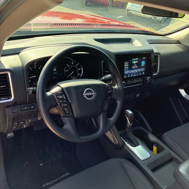 Used 2023 Nissan Frontier SV w/ Tow Package AWD/4WD image 16