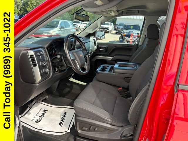 Used 2018 Chevrolet Silverado 1500 LT w/ All Star Edition AWD/4WD image 3
