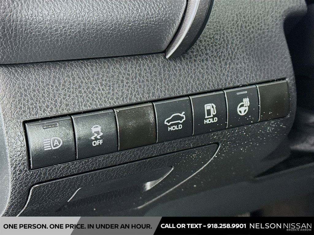 Used 2023 Toyota Camry XSE w/ Cold Weather Package FWD image 10