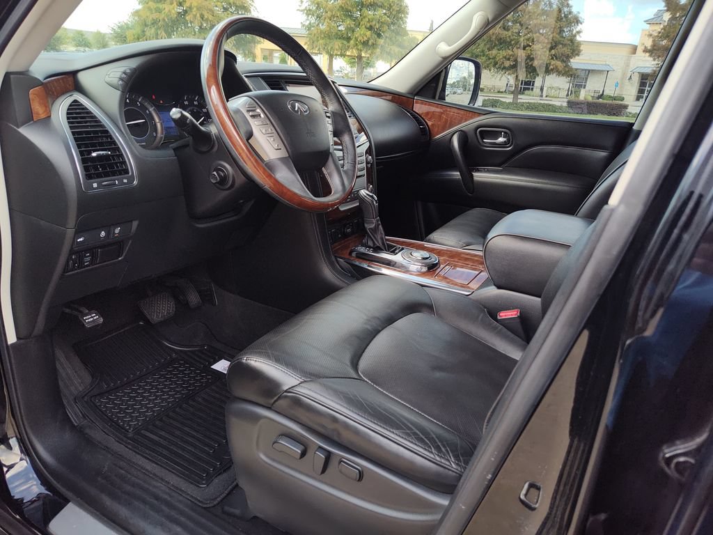 Used 2019 INFINITI QX80 Luxe w/ Proassist Package RWD image 2