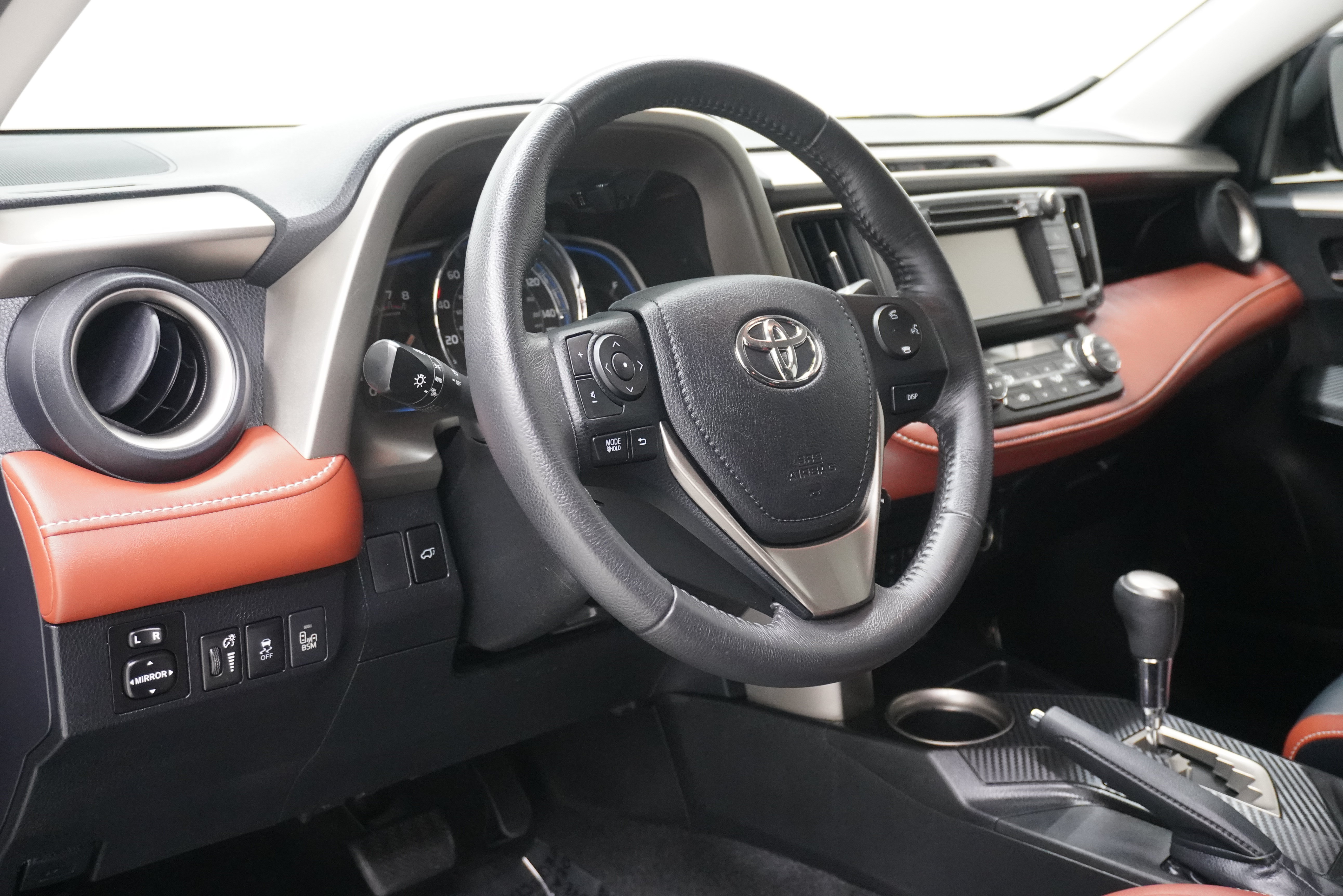 Used 2013 Toyota RAV4 Limited FWD image 10