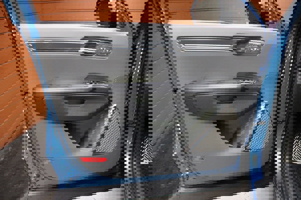 Used 2024 Kia EV9 GT-Line image 39