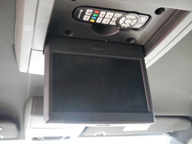 Used 2018 Dodge Grand Caravan SXT w/ Driver Convenience Group image 15