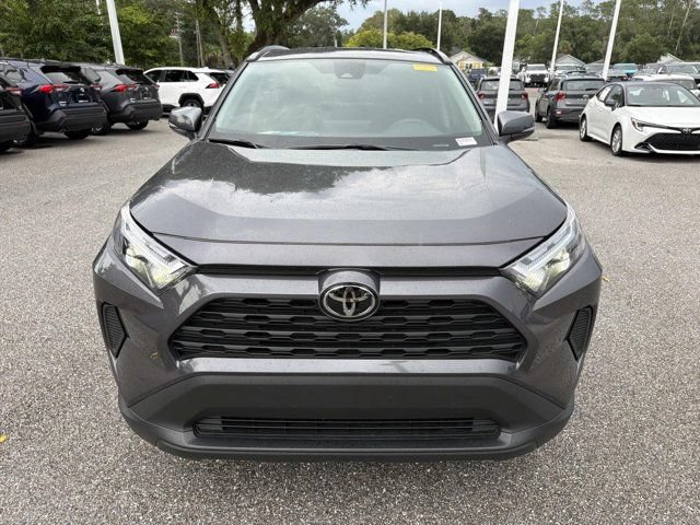 Used 2025 Toyota RAV4 XLE AWD/4WD image 6