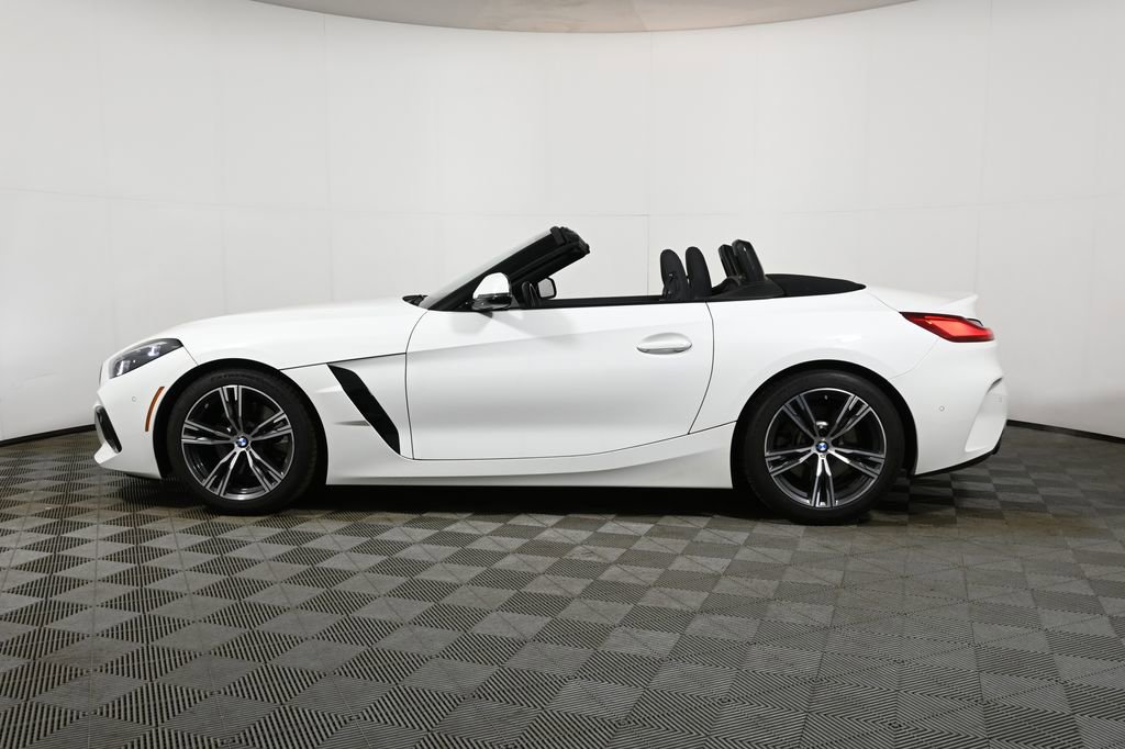 Certified 2024 BMW Z4 sDrive30i w/ Premium Package image 12