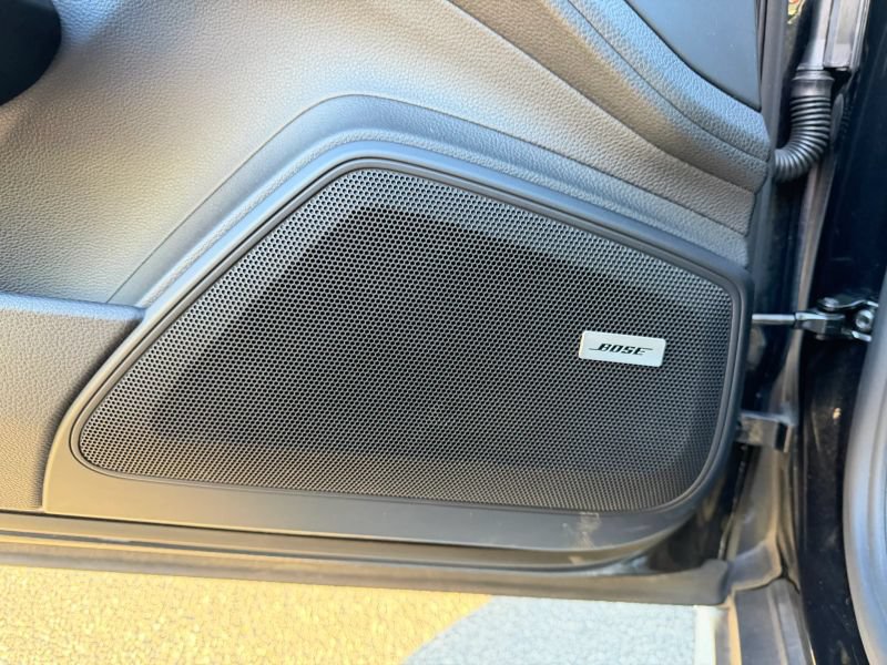 Used 2018 Porsche Panamera 4 AWD/4WD image 11