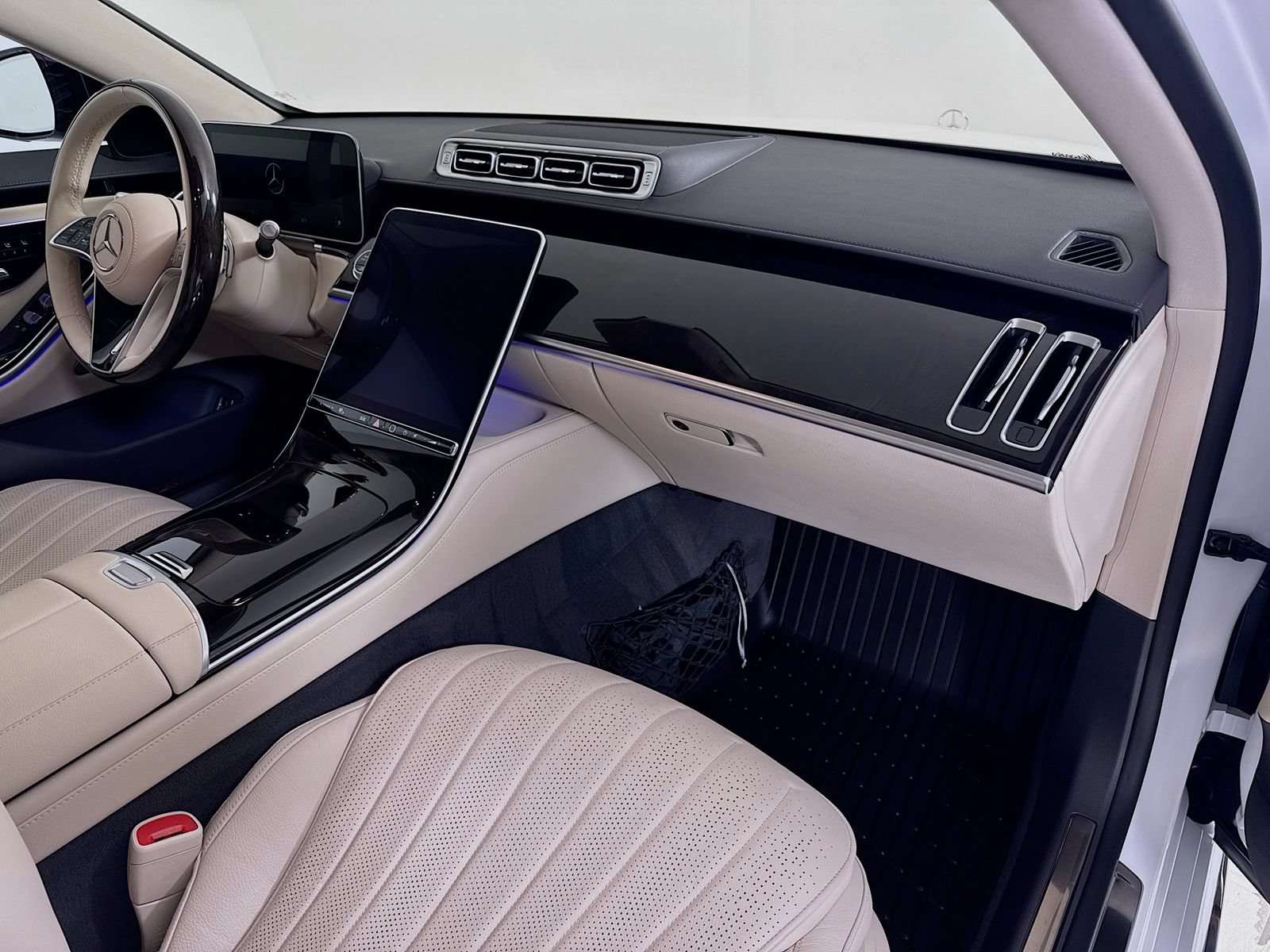 Used 2024 Mercedes-Benz S 500 4MATIC image 28