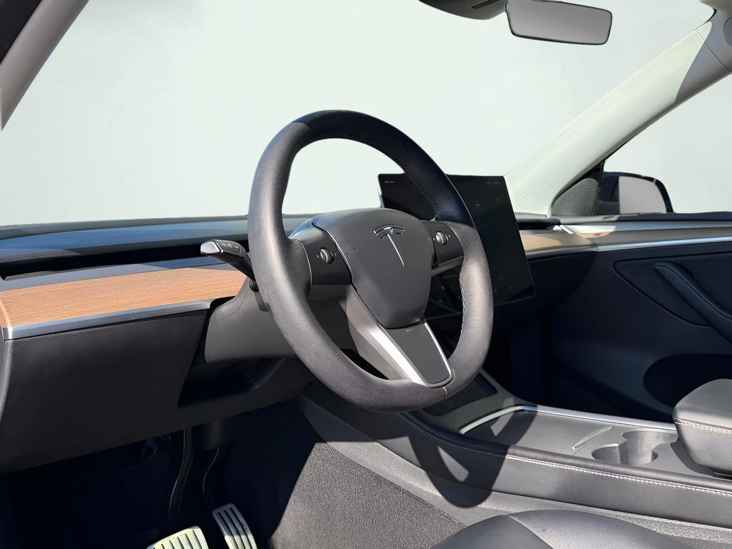 Used 2022 Tesla Model Y Performance image 2