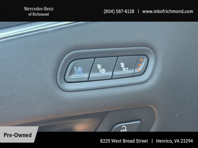 Used 2024 Cadillac Escalade ESV Premium Luxury AWD/4WD image 22