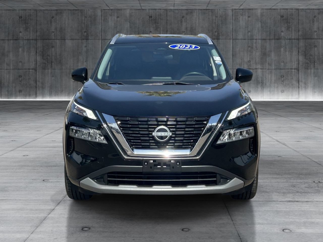 Used 2023 Nissan Rogue SV w/ SV Premium B Package FWD image 8